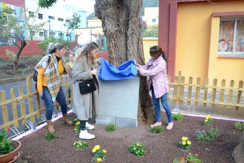 Momento del emotivo acto de este lunes (Foto TA)